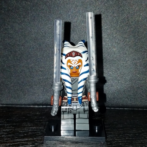 New Mandalorian Ahsoka and Troopers mini figure set - Picture 5 of 5